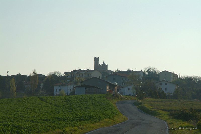 DSCF4646.JPG - Uitzicht op Tavoleto